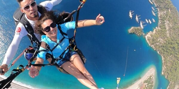Please support Emma's Skydive for the Friends of Shenstone!